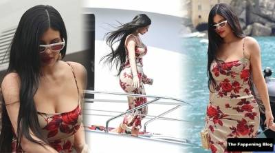 Kylie Jenner Flaunts Her Curves in Portofino on adultfans.net