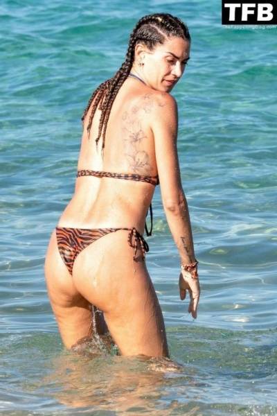 Melissa Satta Enjoys Her Holiday in Sardinia on adultfans.net