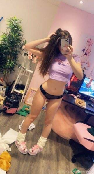 Belle Delphine Mirror Selfies  Set  on adultfans.net