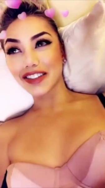 Gwen Singer vib orgasm snapchat premium xxx porn videos on adultfans.net