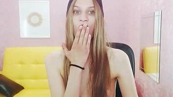 Nellie_Lady MFC skinny teen cam girl exposes nudes on adultfans.net