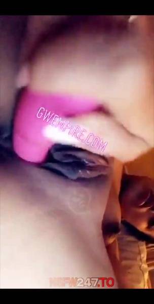 Gwen Singer small vib pussy play orgasm snapchat premium xxx porn videos on adultfans.net