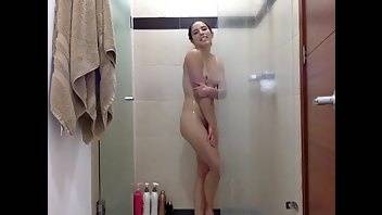 Fitsexygirl shower MFC webcam porn videos on adultfans.net