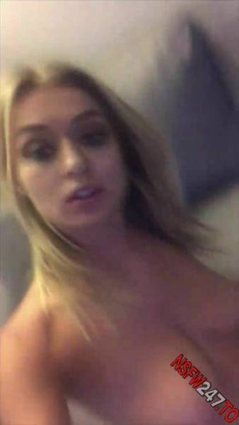 Natalia Starr teasing and fingering her pussy porn videos on adultfans.net