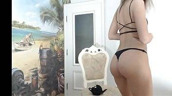 Guesss3211 Chaturbate big fit ass in panties on adultfans.net