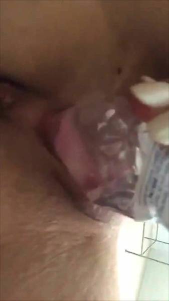 Rainey James bottle fitting in pussy snapchat premium 2018/06/20 on adultfans.net