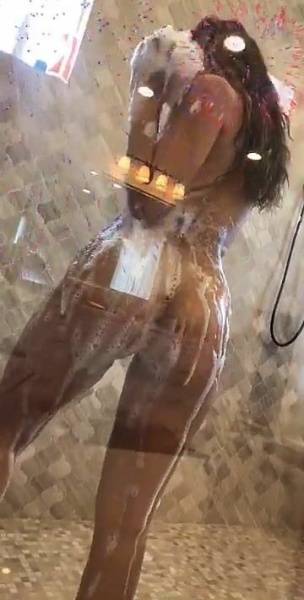 Ana Cheri ? Naked in the shower on adultfans.net
