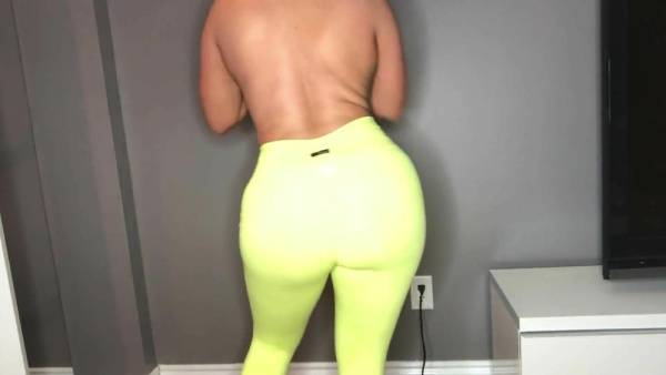 Diana Atwaters ? Yoga pants tease and nude video ? Onlyfans leak on adultfans.net