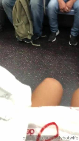 HOLLYHOTWIFE - Video of me letting all of the guys on the subway look up my dress on adultfans.net