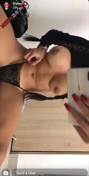 Dahyn boobs & pussy tease snapchat premium 2019/08/03 on adultfans.net