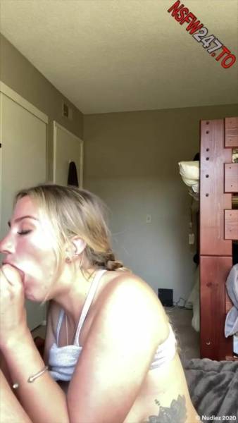 Emily Knight Love sucking cock Let him cum all over my mouth it was so hot snapchat premium 2021/02/02 on adultfans.net