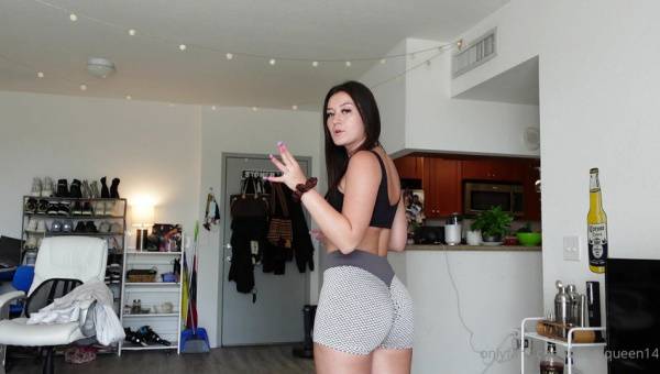 Kira Shannon Youtube Uncensored Haul - The Booty Queen OnlyFans on adultfans.net