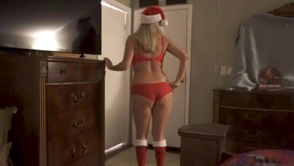 Coco Vandi XXX - Mom And Sons Magical Christmas on adultfans.net
