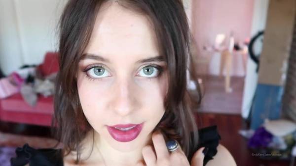 Princess Violette OnlyFans Update Vlog - 14 October 2020 on adultfans.net