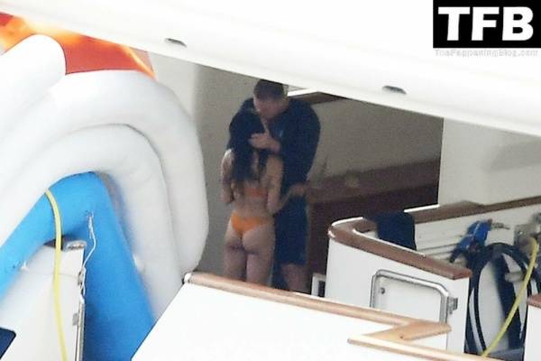 Zoe Kravitz & Channing Tatum Pack on the PDA While on a Romantic Holiday on a Mega Yacht in Italy - dailyfans.net - Italy