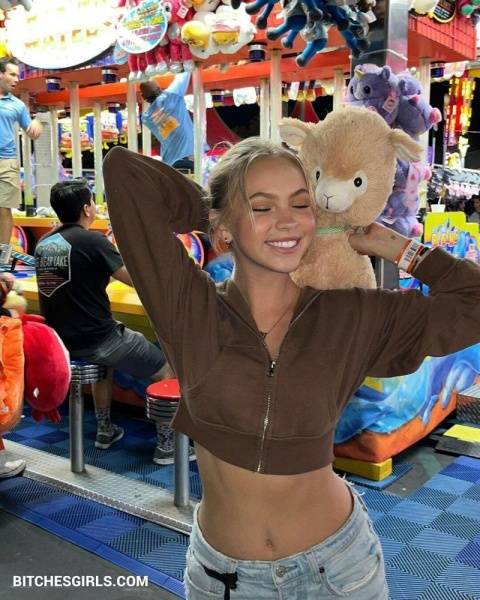 Jordyn Jones Celeb  Tits - Latest Ass Photos on adultfans.net