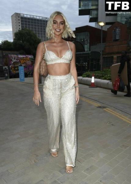 Cheyenne Kerr Arrives at the Rose Riviera Fashion Event in Manchester on adultfans.net