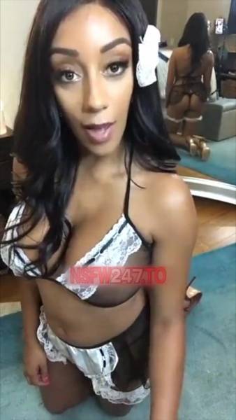 Ariana Gray sexy maid tease snapchat premium xxx porn videos on adultfans.net
