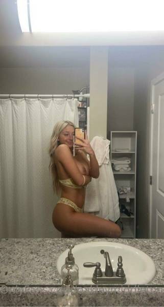 Oakleymiddleton18 (brookebaden) Nude OnlyFans  (13 Photos) on adultfans.net