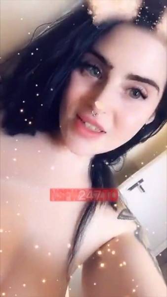 Lucy Loe bathtub tease snapchat premium xxx porn videos on adultfans.net