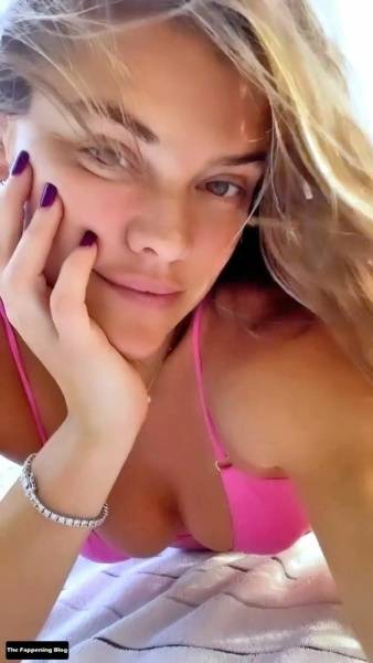 Nina Agdal Nude & Sexy Collection on adultfans.net