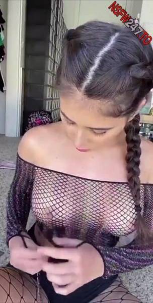 Violet Summers big boobs tease snapchat premium xxx porn videos on adultfans.net