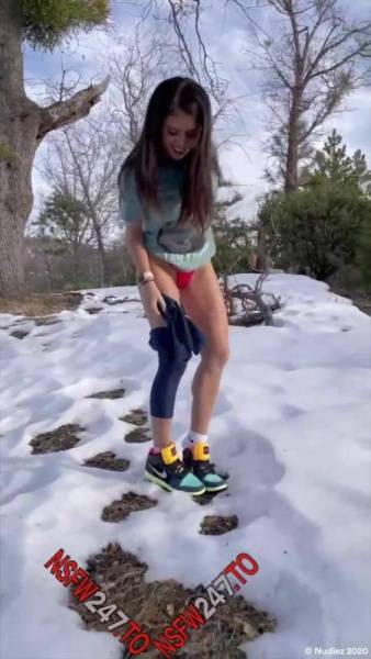 Violet Summers How to make yellow snow snapchat premium 2021/02/04 porn videos on adultfans.net