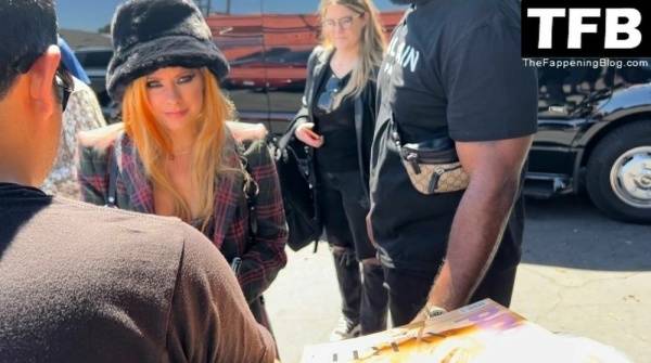 Avril Lavigne Receives a Star on the Hollywood Walk of Fame on adultfans.net