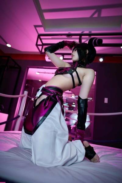 ZinieQ Cosplayer Juri Han Photos #2 on adultfans.net