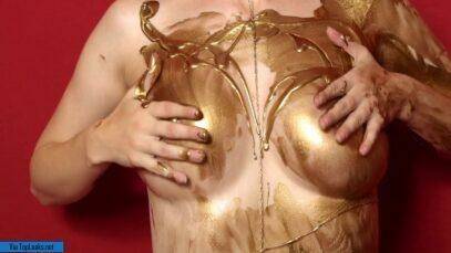 Lauren Summer Nude Patreon Gold Body Paint Video  on adultfans.net