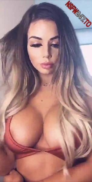 Juli Annee outfit tease snapchat premium xxx porn videos on adultfans.net