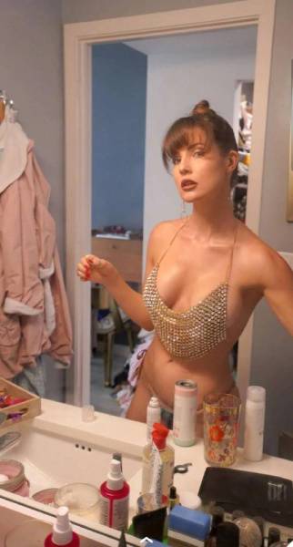Amanda Cerny Nude Pearl Lingerie OnlyFans Set Leaked on adultfans.net