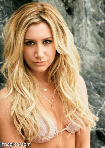 Ashley Tisdale Nude on adultfans.net