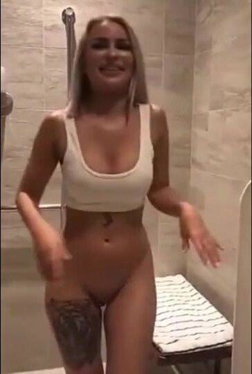LaynaBoo Masturbating In Shower Porn Video on adultfans.net