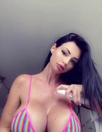 Yvonne Bar Onlyfans Nude Video Leak on adultfans.net