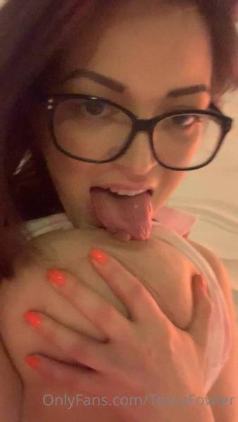 Tessa Fowler Nude Titty Lick OnlyFans Video Leaked - Usa on adultfans.net