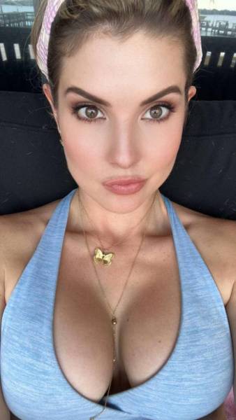 Amanda Cerny Sexy Boobs Cleavage Onlyfans Set Leaked - Usa on adultfans.net