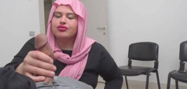 Married Hijab Woman caught me jerking off in Public waiting room. on adultfans.net