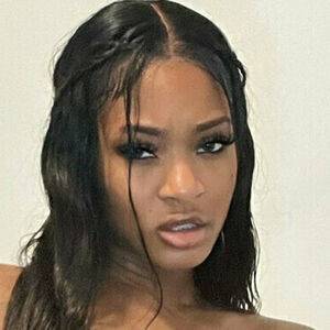 Lilahanne Nude Leaks - Fapello on adultfans.net