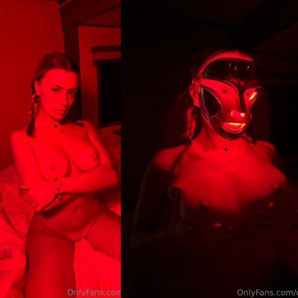 Corinna Kopf Red Light Mask Onlyfans Nudes Leaked on adultfans.net