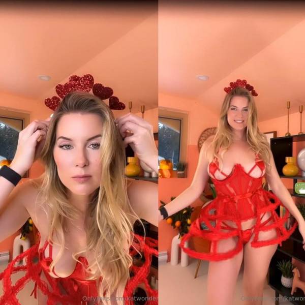 Kat Wonders Valentine’s Day Lingerie Haul Onlyfans Video on adultfans.net