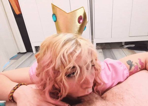 Princess Peach Playing With Luigi While Mario Is Away by cpl420 on adultfans.net