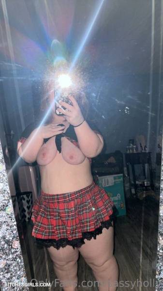 Sassyholly - Holly C Onlyfans Leaked Nude Photo on adultfans.net