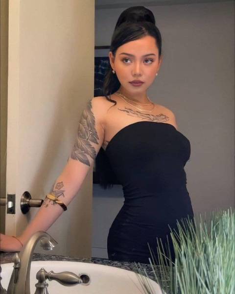 Белла Порч on adultfans.net