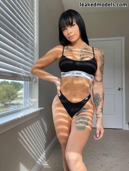 Angel Romero / angelromero.sunflower / angelxfit_ on adultfans.net