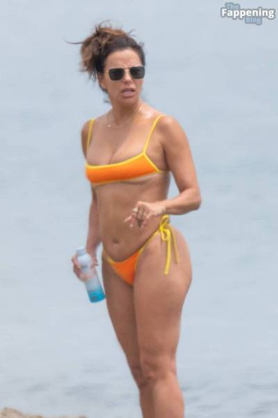 Eva Longoria Displays Her Sexy Booty on the Beach in Marbella (28 Photos) - Spain on adultfans.net