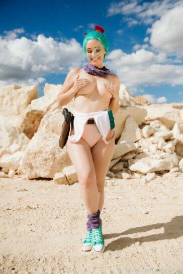 Meg Turney Onlyfans Bulma Cosplay on adultfans.net