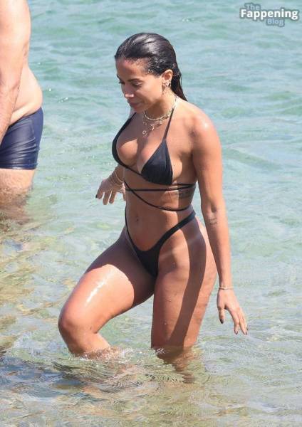 Anitta Enjoys the Hot Summer Sun as She Raised a Few Temperatures Out in Mykonos Island (69 Photos) - Brazil on adultfans.net