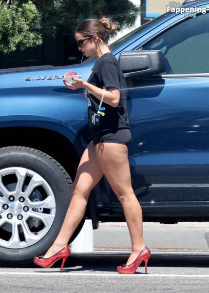 Addison Rae Rocks Bold “Lady Gaga” Tee and Red Heels in Los Angeles (27 Photos) - Los Angeles on adultfans.net