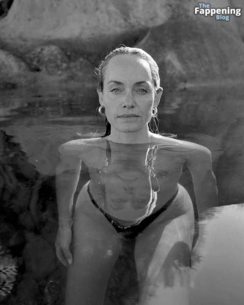 Amber Valletta Nude (4 Photos) on adultfans.net